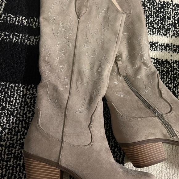 BP Monikka Western Boot - Picture 3 of 5